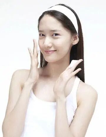 女明星中性皮肤_林允儿素颜皮肤管理_林允儿护肤步骤分享