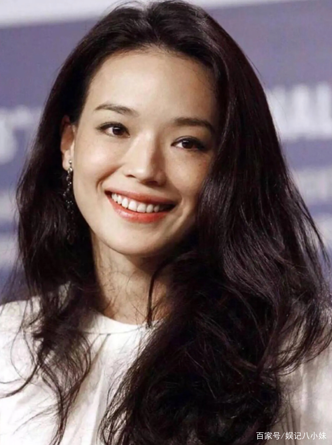 国字脸女明星美_鹅蛋脸女明星_方脸女明星抗老