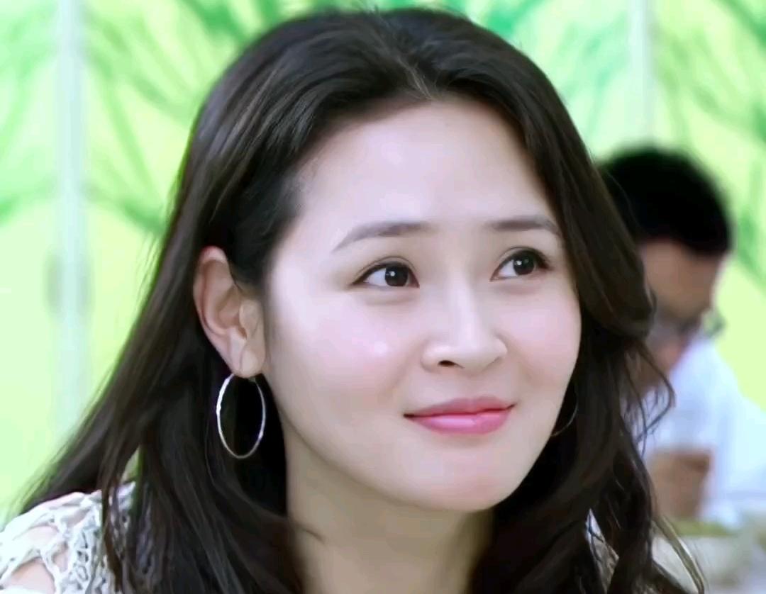 迪丽热巴古力娜扎_回族美女明星_回族女明星名字