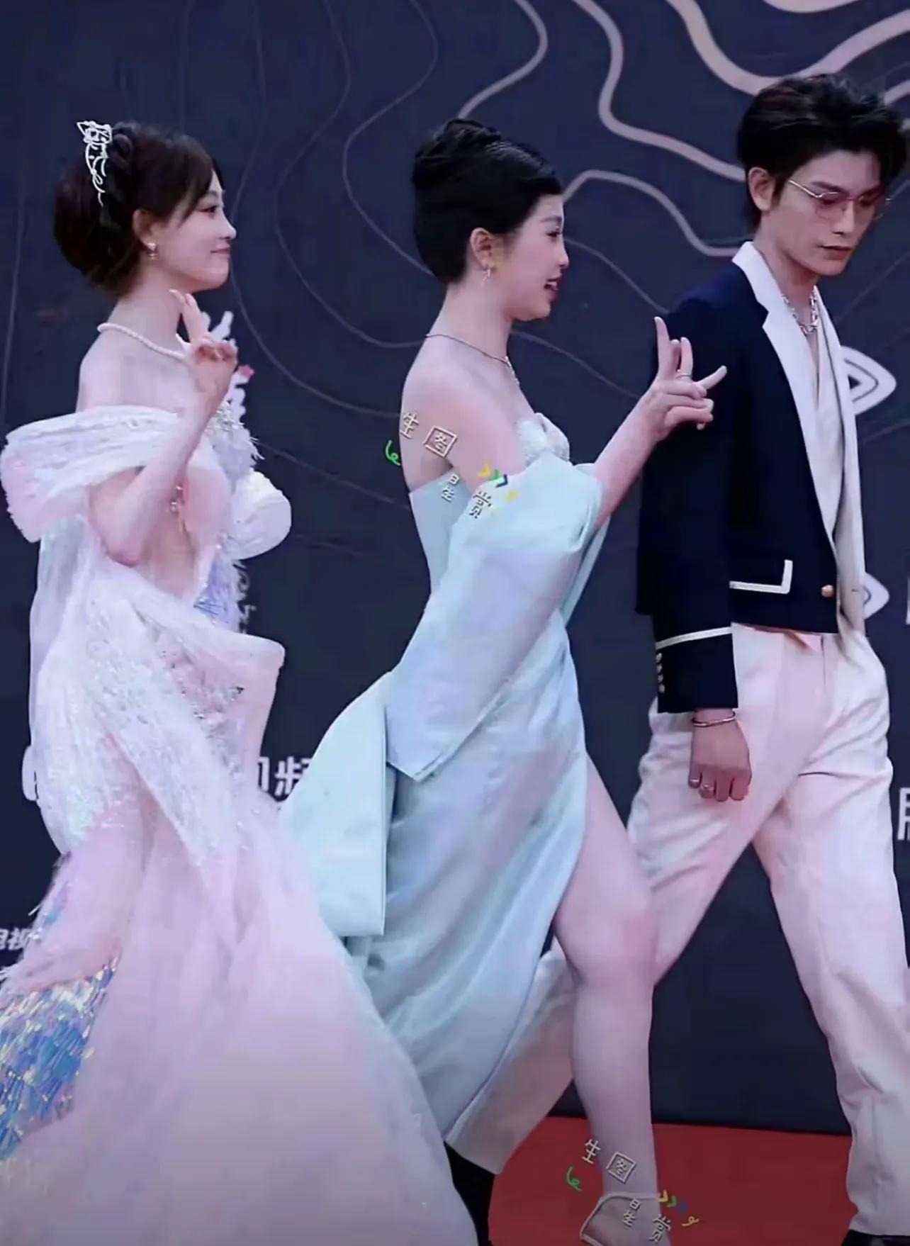 赵露思虞书欣事件_和明星假恋爱被爆黑料的小说,_娱乐圈明星黑料