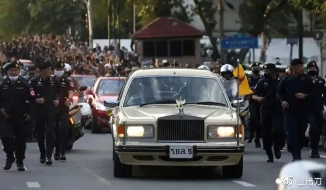 劳斯莱斯网红推广事件_劳斯莱斯网红夫妻黑料,_劳斯莱斯品牌历史与定位