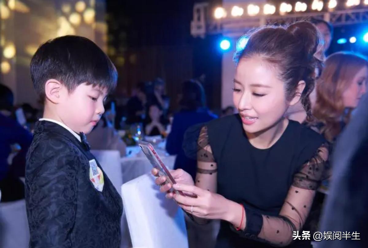 明星诈捐事件_林心如捐款质疑_明星黑料最少的人,