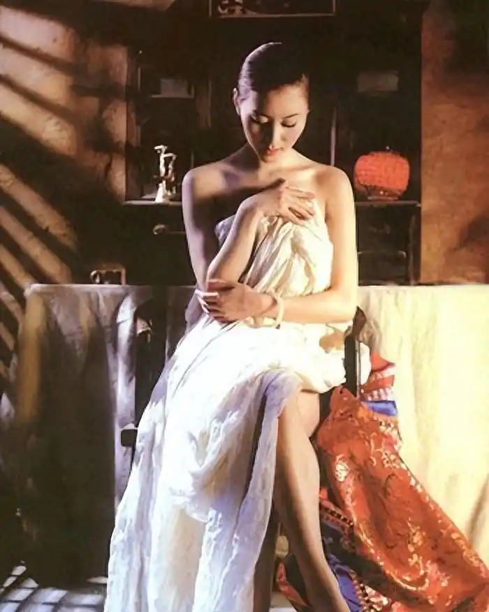 为艺术献身，与父母、丈夫决裂，中国第一“人体模特”现状如何？