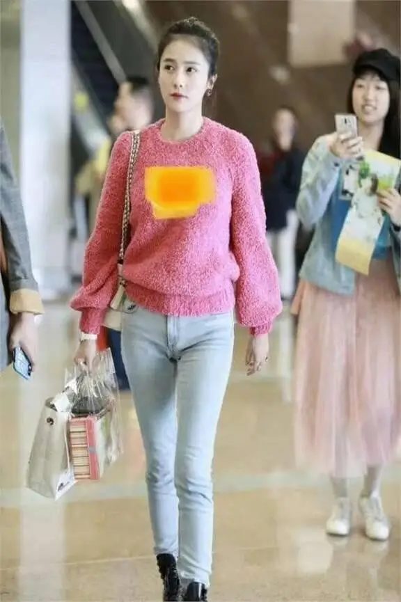 当下中国十大最红女明星_关晓彤白鹿赵露思李沁杨紫刘亦菲迪丽热巴_中国十大的女明星排名榜